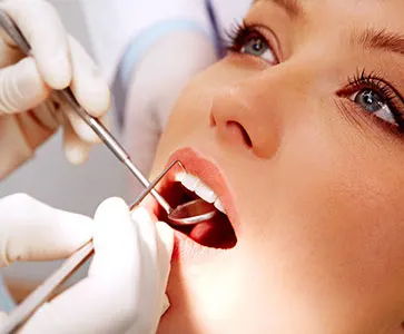 Ilustração de clínica geral e periodontia